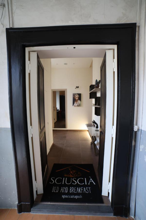 Sciuscia Beb Spaccanapoli Екстериор снимка